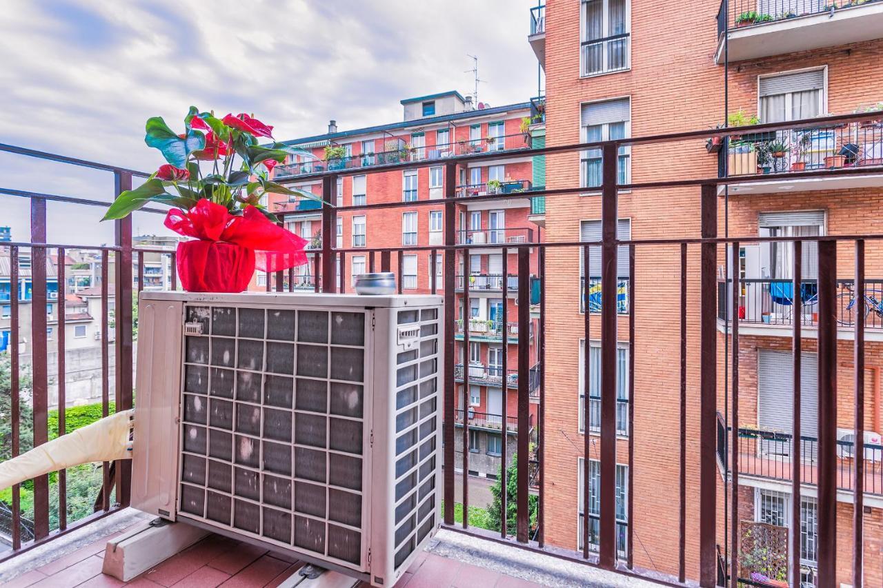 Casa Vacanze In Arte Milano Appartement Buitenkant foto